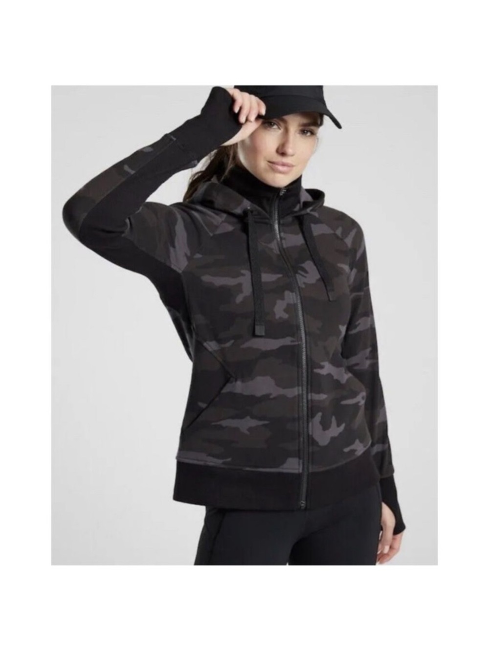 Athleta Triumph Hoodie in Black Camo, size XL